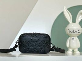 Picture of LV Lady Handbags _SKUfw147523867fw